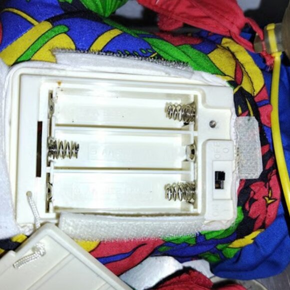 BUBBA ON BOARD Window Auto Hanger MATTEL VINTAGE 1998 Talking Bear 13 inch Plush - Picture 9 of 9